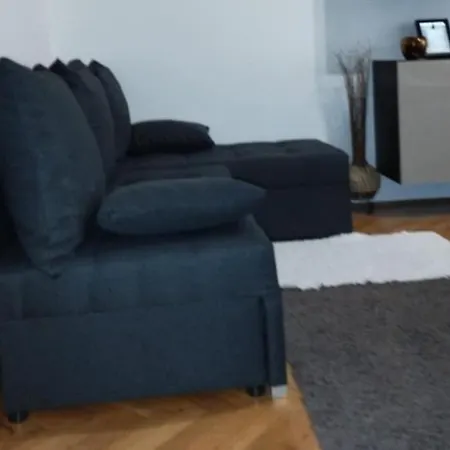Heni Apartment