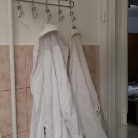 Apartment Heni *