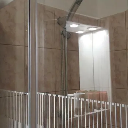 Apartment Heni *