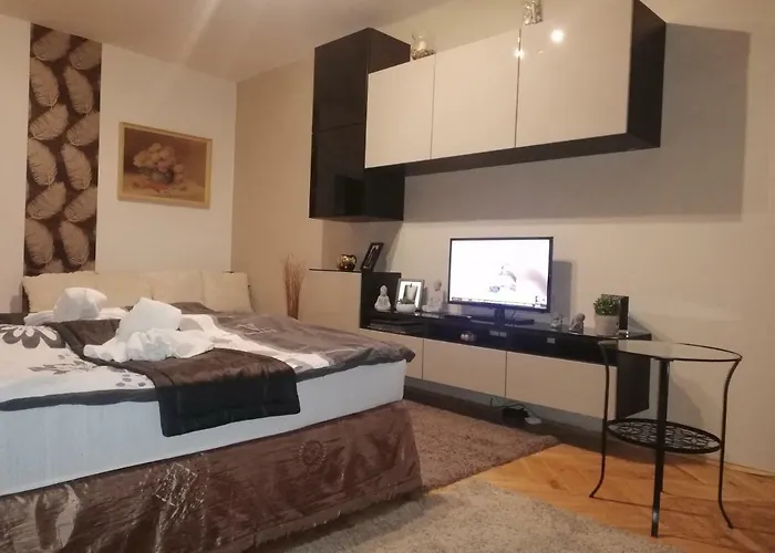 Heni Apartmán *